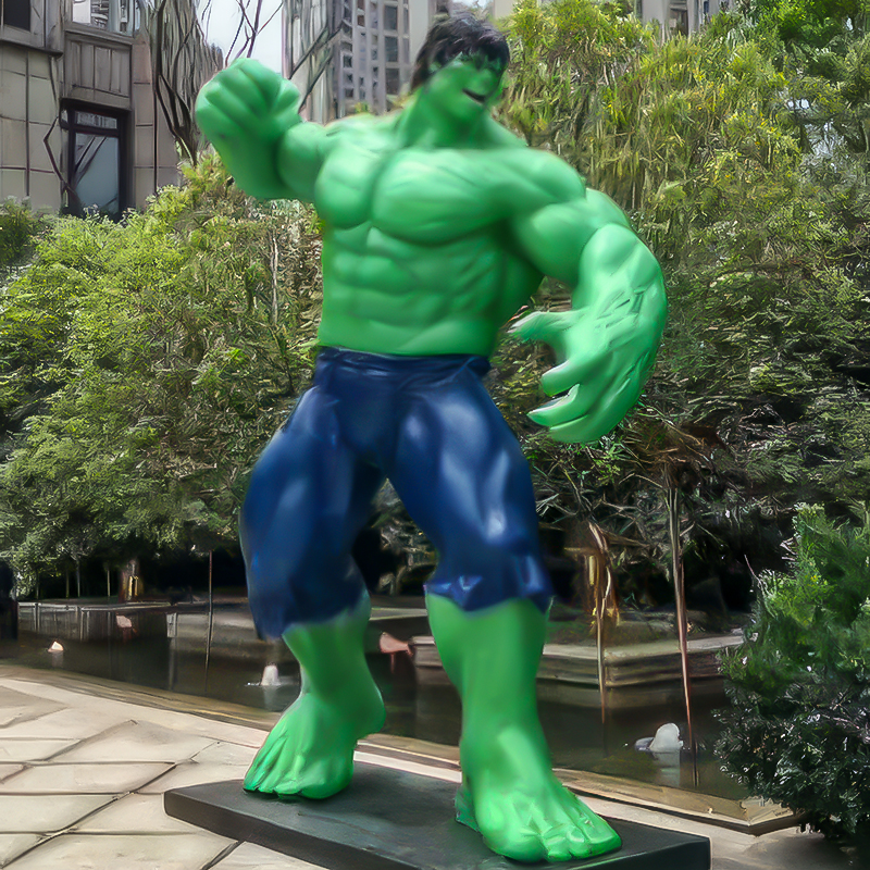 Hulk Statue