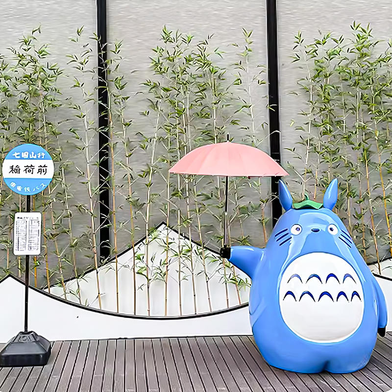 Custom Outdoor Life Size Glass Fiber Cartoon Sculpture Resin Totoro Statue